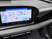 Audi Q6 e-tron Advanced quattro 100 kWh 388PK · Panoramadak · Leder · Trekhaak · 360°Camera · Garantie t/m 25-10-2030 of 100000km.