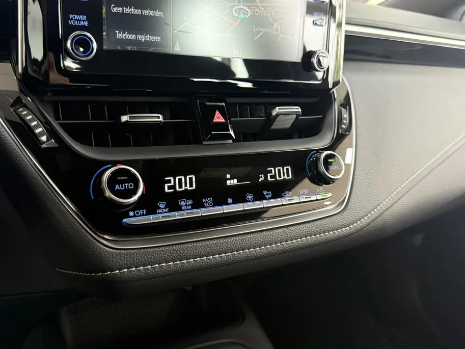 Toyota Corolla Touring Sports 1.8 Hybrid First Edition Trekhaak!