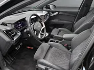 Audi Q4 Sportback e-tron 40 S edition 77 kWh 204pk · Camera · Sonos Audio · Keyless · Elek. Achterklep · Navigatie · Stoelverwarming · 20'' Inch ·