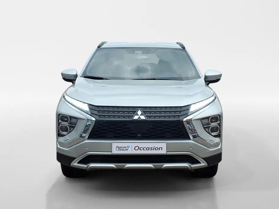 Mitsubishi Eclipse Cross 2.4 PHEV Intense+ Automaat | Navigatie | Trekhaak | Dealer onderhouden | Fabrieksganatie