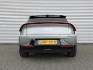 Kia EV6 Edition Advanced 77.4 kWh | Stuur-/stoelverwarming | BTW | Camera | Cruise adapt. | Elektr. achterklep + stoelbediening | 20' LM | 17% bijtelling |