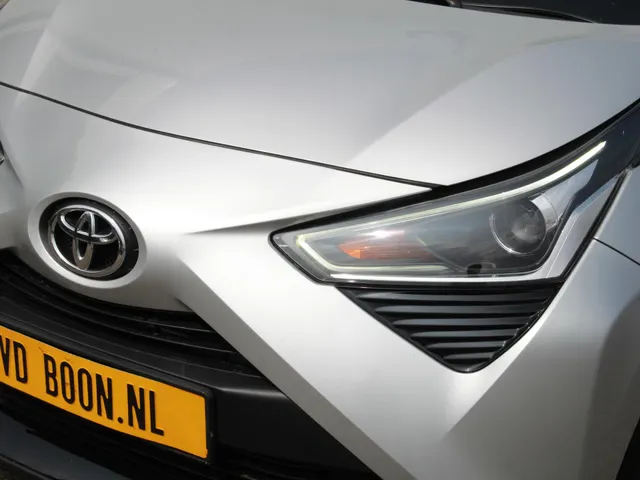 Toyota Aygo 1.0 VVT-i x-cite | Carplay / Android Auto | Camera | All Season