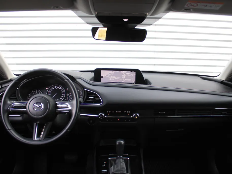 Mazda CX-30 2.0 e-SkyActiv-X M Hybrid Homura | 18' LM | Navi | Stoel-/stuurverwarming | Camera | Cruise adapt. | PDC | Dodehoek detectie | HUD | LED |