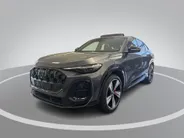 Audi Q5 Sportback 2.0 TFSI e-hybrid 367pk Quattro S edition Competition · Panoramadak · Inklap. Trekhaak · 360 Camera · Matrix LED · Elek. Stoelen · RS Carbon Styling Pack · Garantie t/m 10-12-2030 of 100.000km
