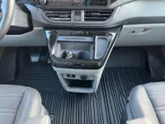 Ford Transit Custom 320 2.5 PHEV L2H1 Black Platinum DC EXCL. BTW &  | 233 pk Automaat | Lederen bekleding | Navigatie | Treeplanken | LM velgen 17' zwart | 360 graden camera | Dubbele schuifdeur