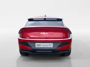 Kia EV6 Light Edition 63 kWh | VOORRAAD VOORDEEL NU €42.950,- | Direct leverbaar | Stoel+Stuur verwarming | Climate control | Navigatie | Parkeer camera achter | Parkeer sensoren voor en achter