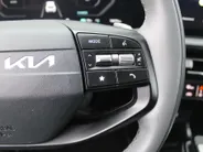 Kia EV6 Light Edition 63 kWh | Stuur-/stoelverwarming | Camera | 19' LM | LED | Adap. Cruise | Clima | Draadloze telefoonlader | 17% bijtelling |