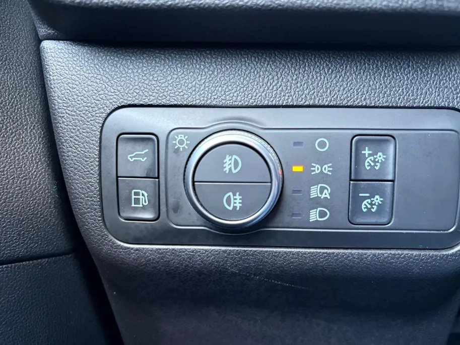 Ford Kuga 2.5 PHEV ST-Line 225PK | Head Up Display | Adaptieve Cruise Control | Winter Pack | LED | BLIS | Camera voor en achter | Navigatie | Privacy Glass