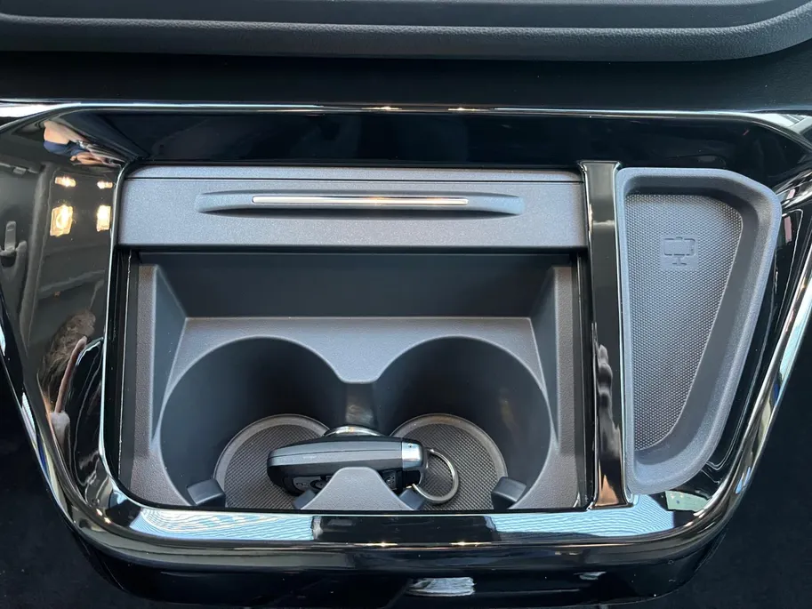 Ford E-Transit Cust. 320 L2H1 MS-RT 71 kWh DC | Te Bestellen | Uniek | Financial lease vanaf 0,99% Rente | 360 Camera | Elek. Schuifdeuren | Elek. Trekhaak | 2300KG Trekgewicht |