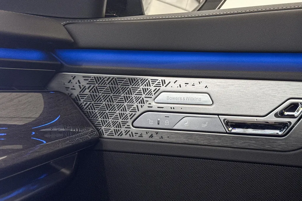 BMW i7 xDrive60 118.1 kWh