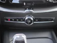 Volvo XC60 2.0 T8 Plug-in hybrid AWD Ultimate Black Edition | Trekhaak elektr. | Luchtvering | Schuifdak | Leer | Geheugenstoelen | B&W audio | Stoelventilatie | Winterset | Zeer nette auto |