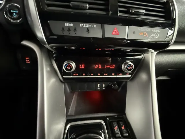 Mitsubishi Eclipse Cross 2.4 PHEV Intense+
