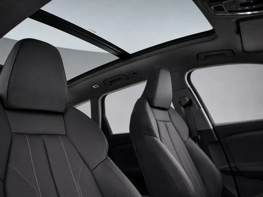 Audi Q6 e-tron Launch edition quattro 100Kwh 388 PK · Panorama dak · Assistentiepakket Veiligheid · Tech Pro