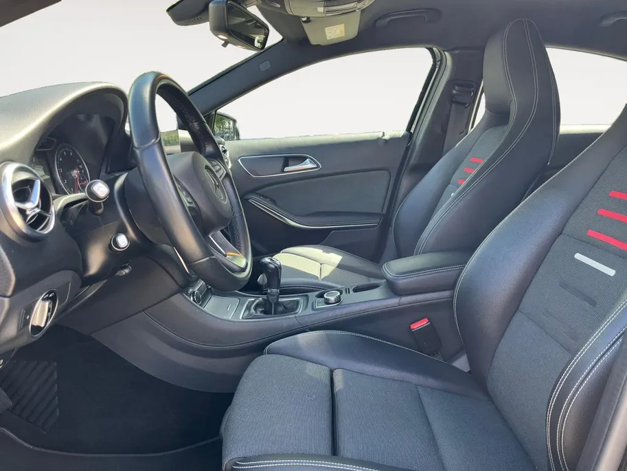 Mercedes-Benz A-Klasse 160 Ambition | Navigatie | Cruise Control | Climate Control