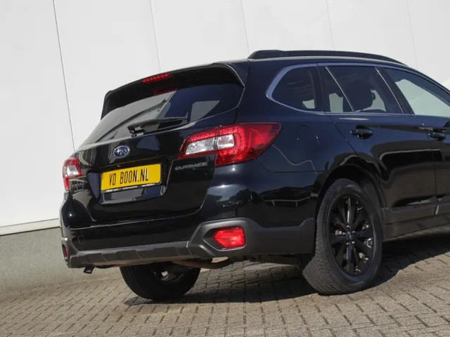 Subaru Outback 2.5i Premium | Navi | Adap. Cruise | Clima | Camera