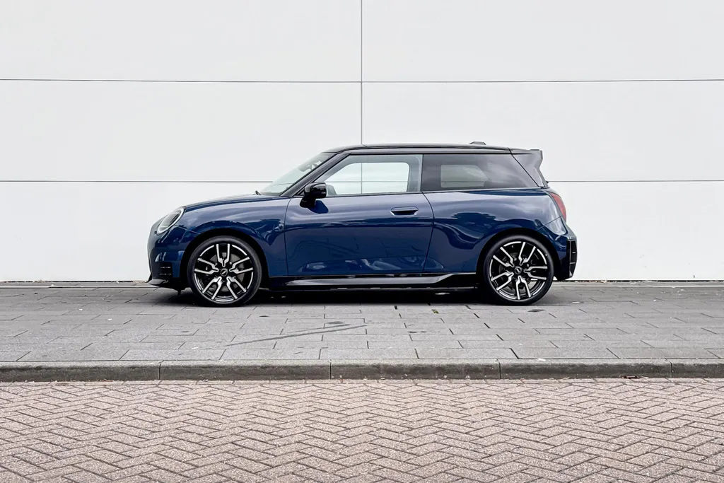 MINI Cooper 3-deurs Electric Cooper E John Cooper Works L 40.7 kWh
