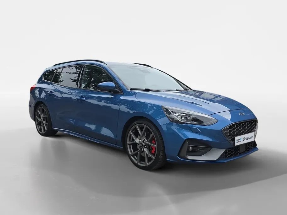 Ford Focus Wagon 2.3 EcoBoost ST-3 | Performance Pack | Panoramadak | Trekhaak | Winter Pack | Achteruitrijcamera | Adapt. Cruise Control | 12 maanden garantie! |