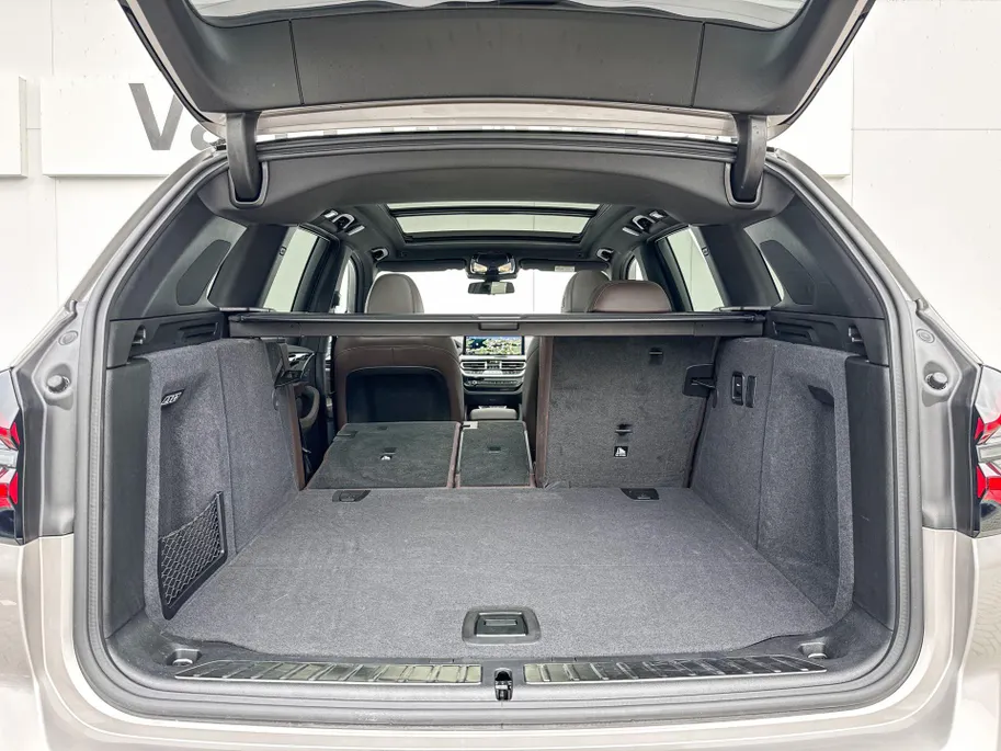 BMW iX3 High Executive