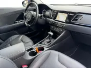 Kia Niro 1.6 GDi Hybrid BusinessLine | Airco | Navi | Camera | Trekhaak | Leder | Stoelverwarming| Stuurverwarming |