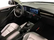 Kia Niro 1.6 GDi Hybrid DynamicPlusLine | Navigatiesysteem | Apple Carplay / Android Auto | Licht + Regensensor | Stoel + Stuurverwarming| Elektrisch bedienbaar Schuifdak | Elektrische Achterklep | Parkeersensoren Voor + Achter | Cruise Control Adaptief | Rijstroo