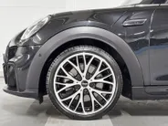 MINI Cooper 5-deurs Cooper S Rockingham GT Edition