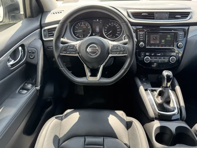 Nissan QASHQAI 1.3 DIG-T Premium Edition automaat