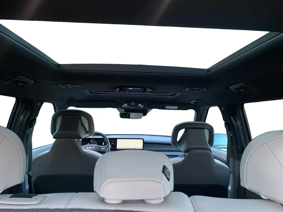 Kia EV9 GT-Line AWD 99.8 kWh | Demo | Stoelverwarming + ventilatie v + a| Navigatie | Schuifdak | Head up display