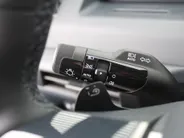 Kia PV5 Passenger Plus 71.2 kWh | Stuur-/stoelverwarming v+a | Camera | Cruise adapt. | Draadloze telefoonlader | PDC v+a | Clima | Navi | LED | 17' LM |
