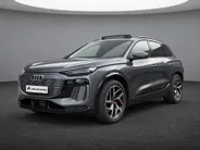 Audi Q6 e-tron S edition performance 100 kWh 306pk · SOH 98,1% · Panoramadak · Warmtepomp · 360 Camera · Wegklapbare Trekhaak · Bang & Olufsen · Kuipstoel · 21'' Inch · Garantie t/m 21-01-2031 of 100.000km