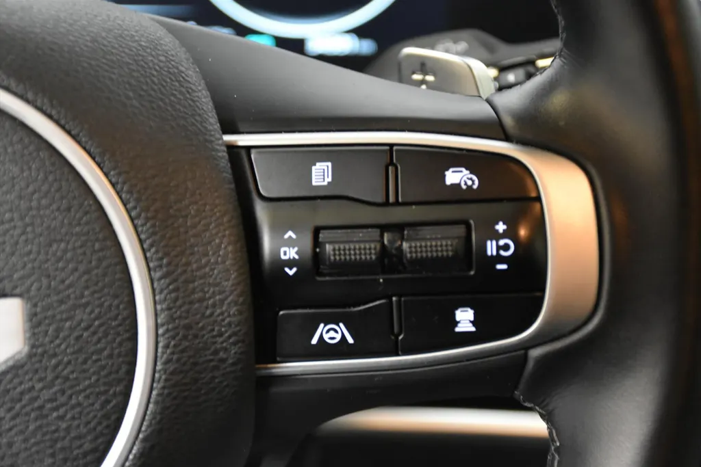 Kia Sportage 1.6 T-GDi 230pk Hybrid AT6 Dark Edition