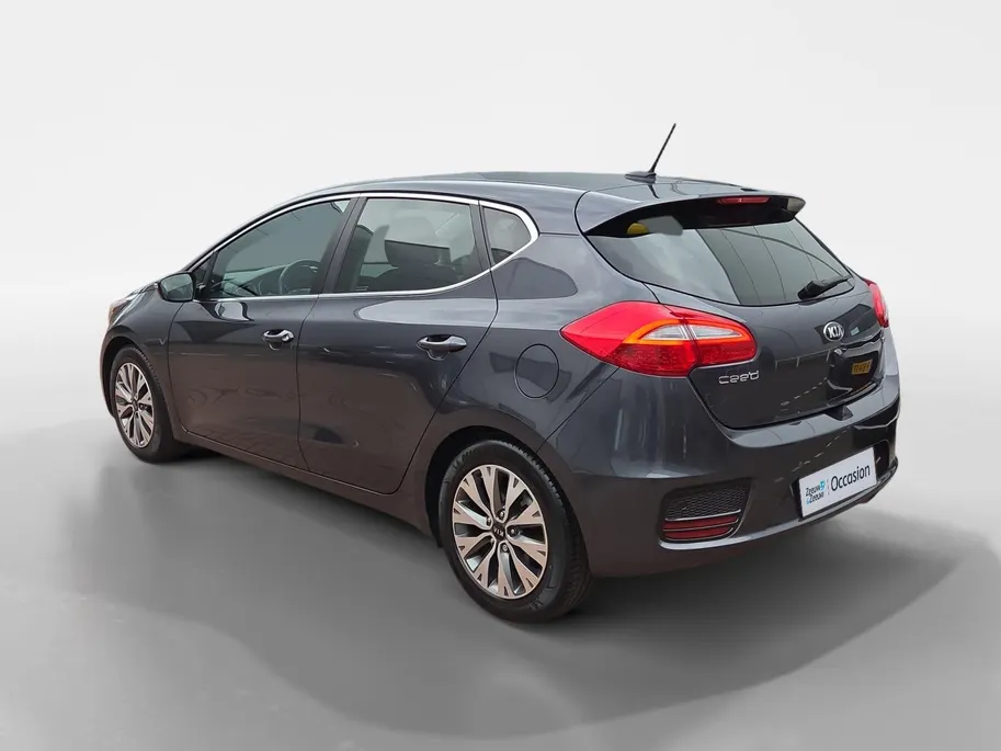 Kia cee'd 1.6 GDI DynamicLine | 1e Eigenaar | Dealeronderhouden | Camera | Navigatie | Cruise Control | 12 Maanden BOVAG Garantie |