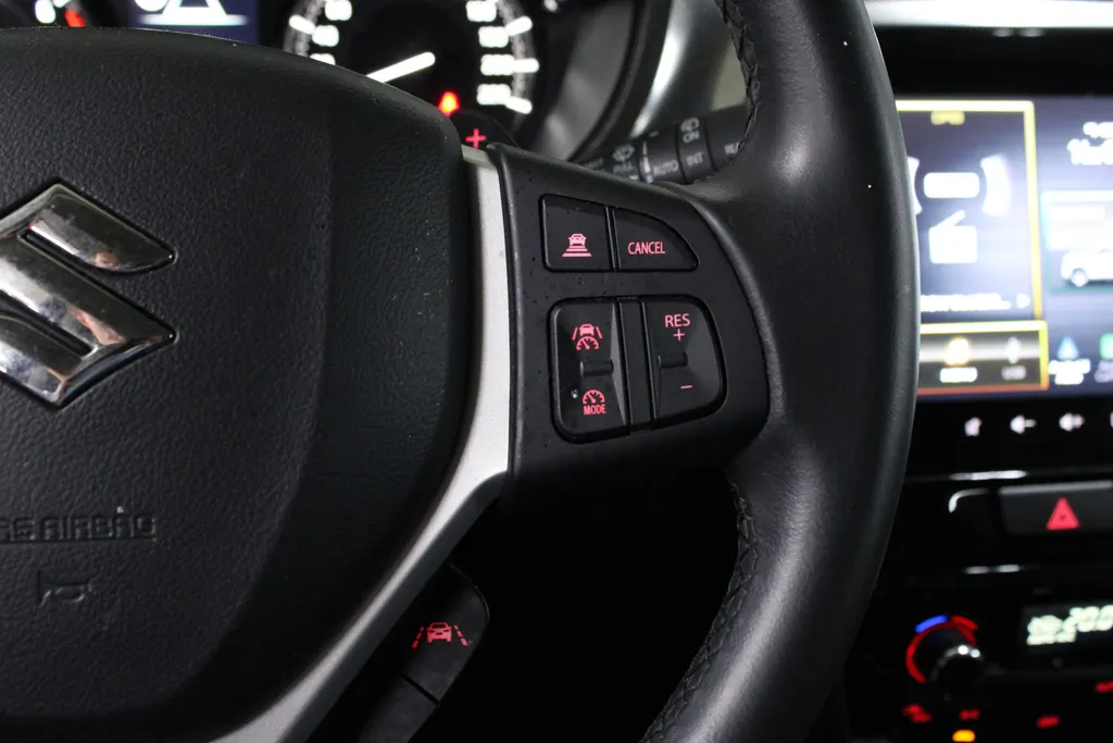 Suzuki Vitara 1.5 Hybrid Style Automaat / Trekhaak afneembaar / Camera / Navigatie / Keyless / Led verlichting /
