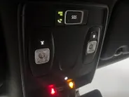 Renault Clio 1.0 TCe Initiale Paris NAVI AIRCO 360CAMERA BOSE SPEAKERS STOELVERWARMING LEER CRUISE CONTROLE APPLE CARPLAY ANDROID AUTO LM VELGEN DE ALLERMOOISE UITVOERING