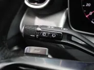 Mercedes-Benz GLC 300e 4MATIC AMG Line | 360 Camera | Schuifdak | Cruise adapt. | 20' LM | HUD | Treeplanken | Dodehoek detectie | Stoelverwarming + geheugen | BTW auto |