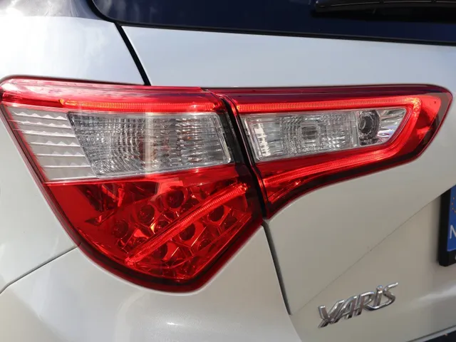 Toyota Yaris 1.5 Hybrid Y20 Exclusive Bi-tone Cruise | Camera |Navi