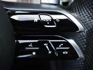 Mercedes-Benz E-Klasse 300 e Business Solution AMG l Keyless l Achteruitrij camera l Stoelverwarming l Dodehoekassistand