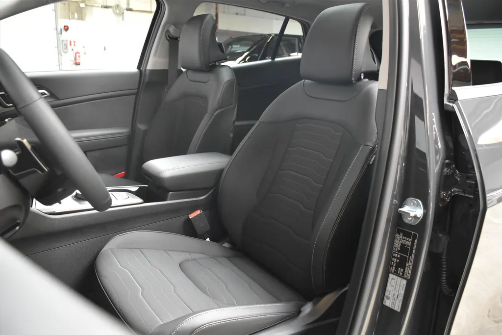 Kia Sportage 1.6 T-GDi 239pk Hybrid AT6 DynamicPlusLine VOORRAAD ACTIE DIRECT LEVERBAAR