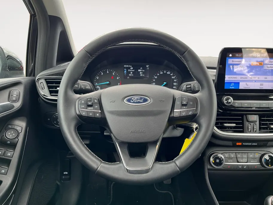 Ford Fiesta 1.0 EcoBoost Hybrid Titanium |Winterpack| Cruise control adaptief| Achteruitrijcamera| 12 maanden Bovag garantie|