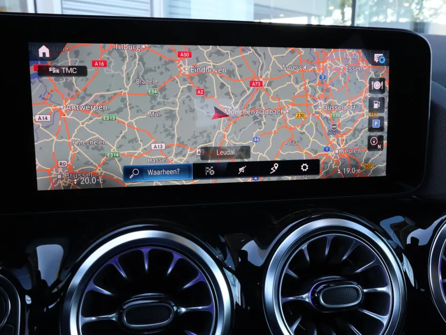 Mercedes-Benz GLA 180 Luxury Line