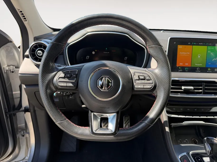 MG EHS 1.5 TGDI Luxury | Panoramadak | 360 camera | Cruise Control adaptief | Climate Control