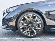 BMW i5 Touring eDrive40