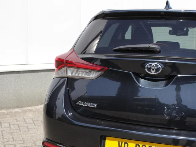 Toyota Auris 1.2T Dynamic | Navi | Cruise | Clima | Trekhaak