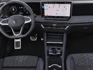 Volkswagen Tiguan 1.5eHybrid 200kW/272PK R-Line · Panoramadak · Trekhaak · 360°Camera + Parkeersensoren · Garantie t/m 20-07-2030 of 100000km.