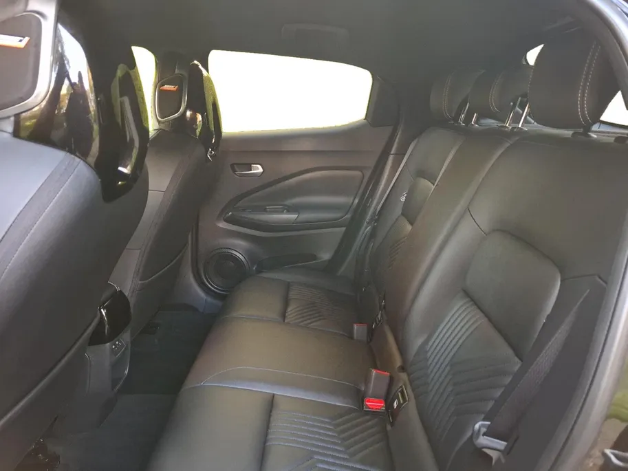 Nissan Juke 1.6 Hybrid Tekna | BOSE | RONDOM CAMERA | BLACK ON BLACK | CARPLAY |