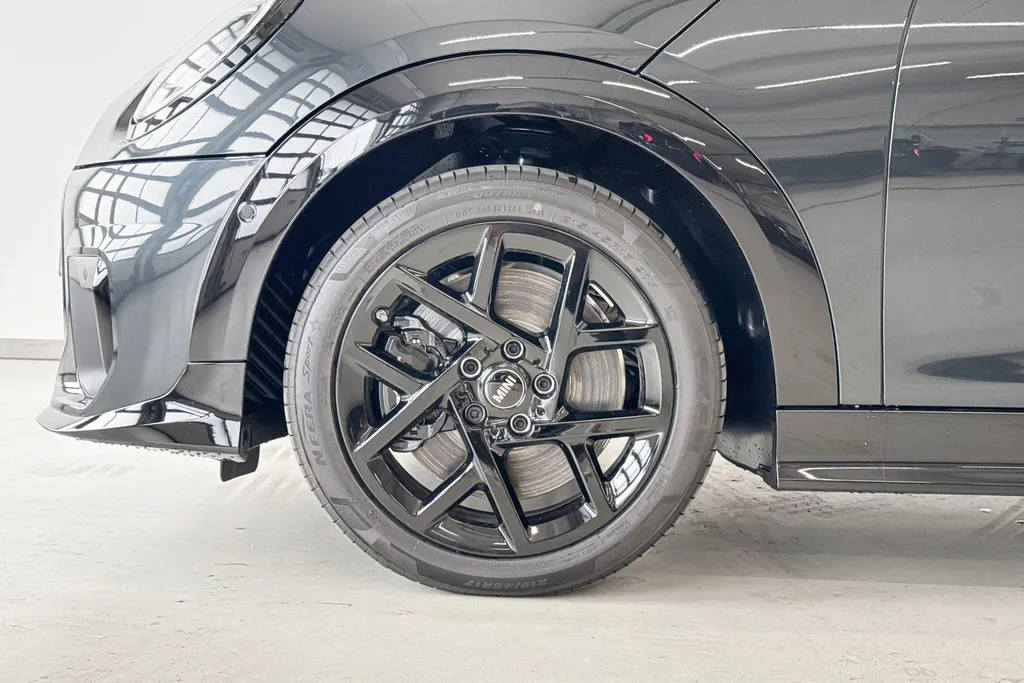 MINI Cooper 3-deurs 1.5 Cooper C John Cooper Works XL