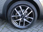 Peugeot 3008 1.6 e-THP Allure | Trekhaak | Navi | Elektr. achterklep | Camera | Apple Carplay/Android Auto | Cruise | 18' LM | All seasons |