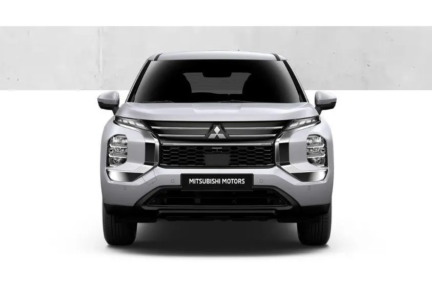 Mitsubishi Outlander 2.4 PHEV Pure € 5000 euro korting eigen voorraad| 8 jaar garantie| Snel leverbaar | Totaalprijs op is op.