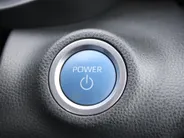 Mazda 2 Hybrid 1.5 Agile | Comfort pakket | CarPlay | Camera | Stuur-/stoelverwarming | Cruise adapt. | 15' LM |