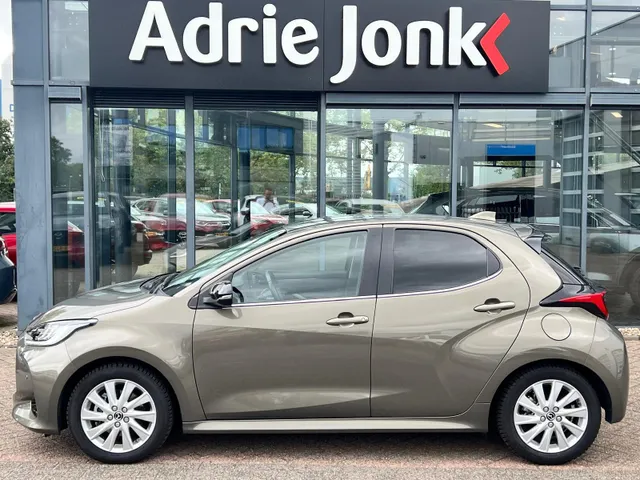 Mazda 2 Hybrid 1.5 Select AUTOMAAT | TREKHAAK | FULL HYBRID | A.CAMERA | HEAD-UP DISPLAY | STOEL- en STUURVERWARMING | APPLE CARPLY/ANDROID AUTO |