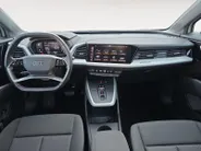 Audi Q4 e-tron 35 Launch edition Advanced 55 kWh | 1e Eigenaar | Dealer onderhouden | Android Auto/ Apple Carplay | Adaptieve Cruise Control | Dodehoekdetectie | Navigatie pack | 20'' velgen | 12 maanden garantie